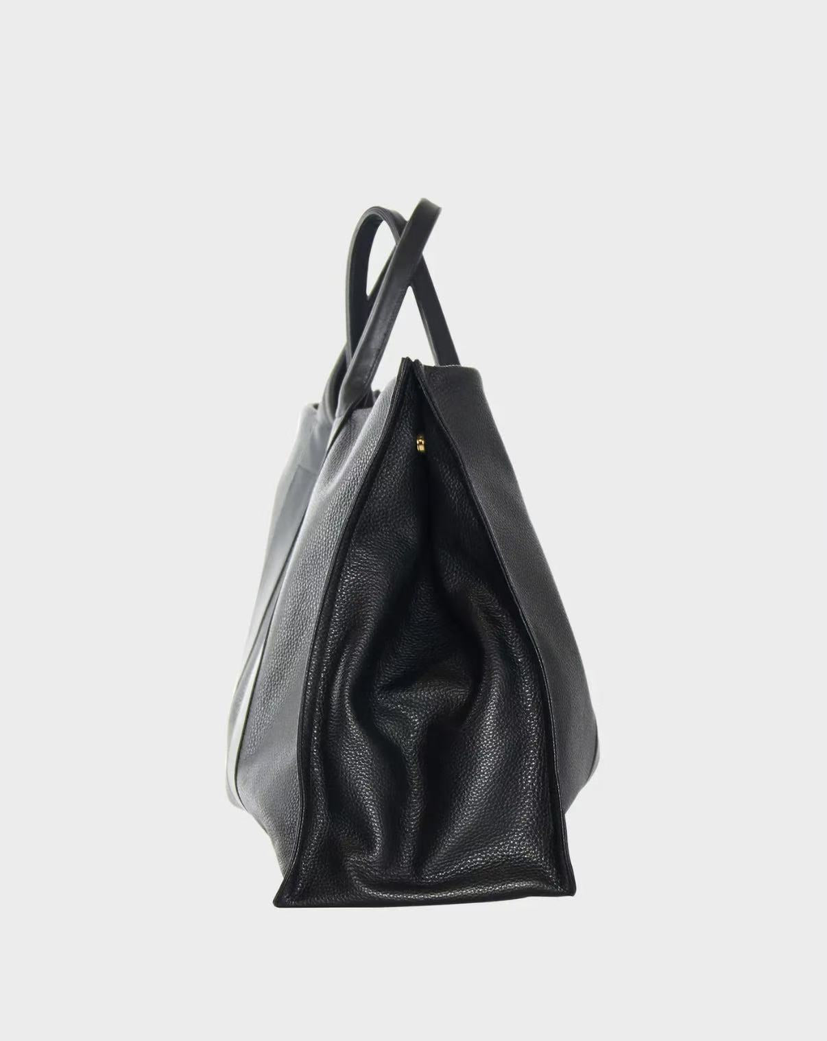 194$ Solid leather large shopping bag with adjustable handle