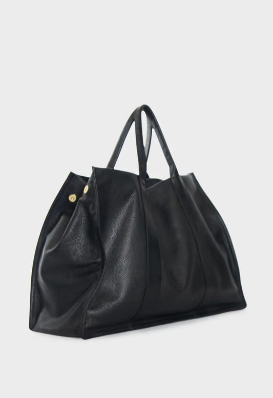 194$ Solid leather large shopping bag with adjustable handle